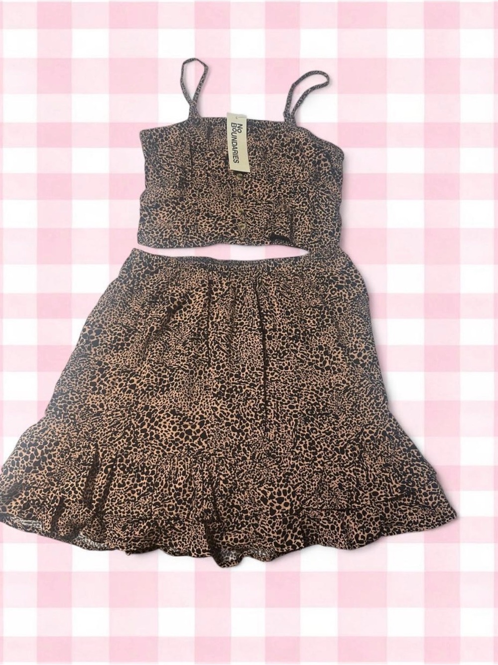 No Boundaries women’s Brown Leopard Print Skirt Set